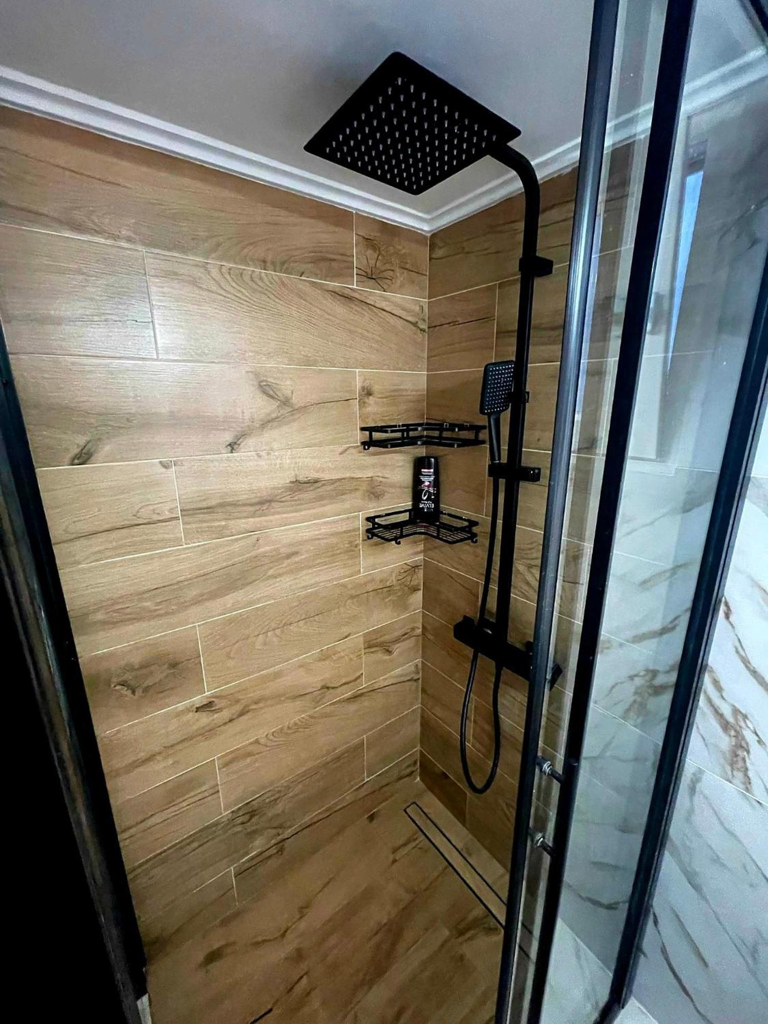 Apartment Riviera, 2 Bedroom Luxury - Parking Athens